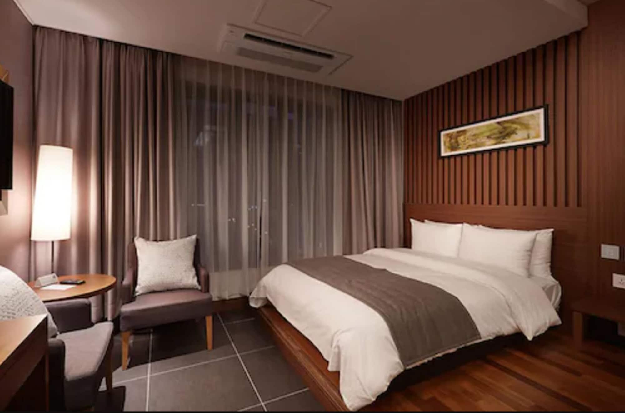 Osong H Hotel Sejong City Cheongju Exteriör bild