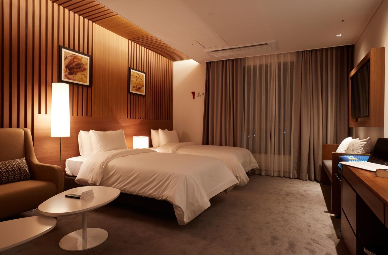Osong H Hotel Sejong City Cheongju Exteriör bild