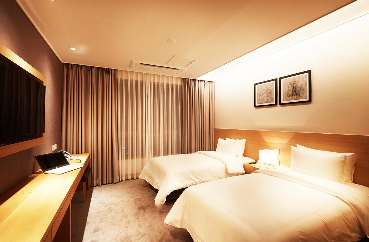 Osong H Hotel Sejong City Cheongju Exteriör bild