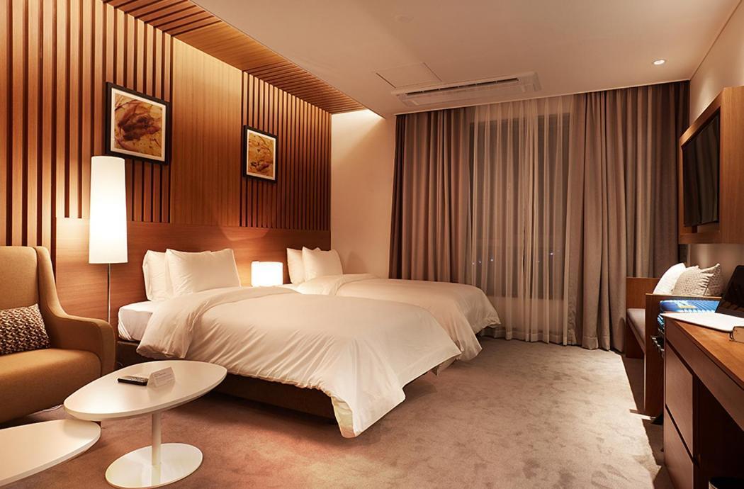Osong H Hotel Sejong City Cheongju Exteriör bild